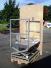 Pneumatiskt hj/snkbar.
Ytbehandling: Glasblstrad
